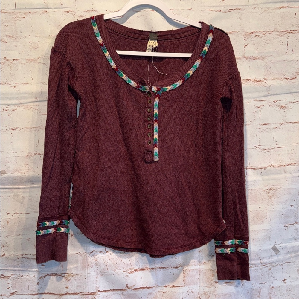 We the Free rainbow trim thermal Henley wine purple Long Sleeve scoop neck xs